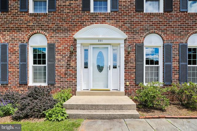 201 WESTRIDGE DR, Mount Airy, MD 21771