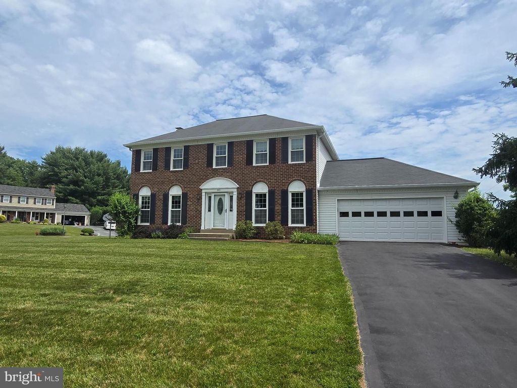 201 WESTRIDGE DR, Mount Airy, MD 21771