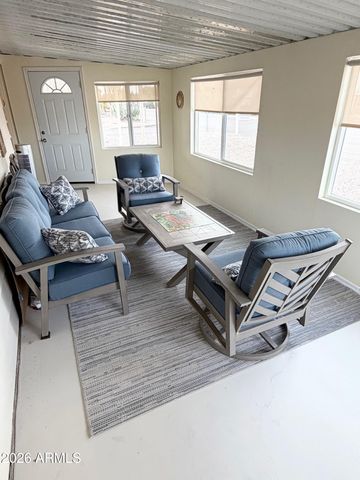 735 S PARK VIEW Circle, Mesa, AZ 85208