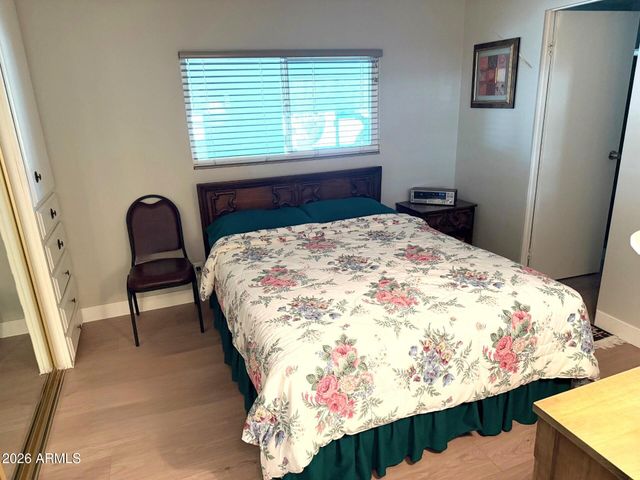 735 S PARK VIEW Circle, Mesa, AZ 85208