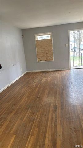 244 Estridge Road, St Louis, MO 63137