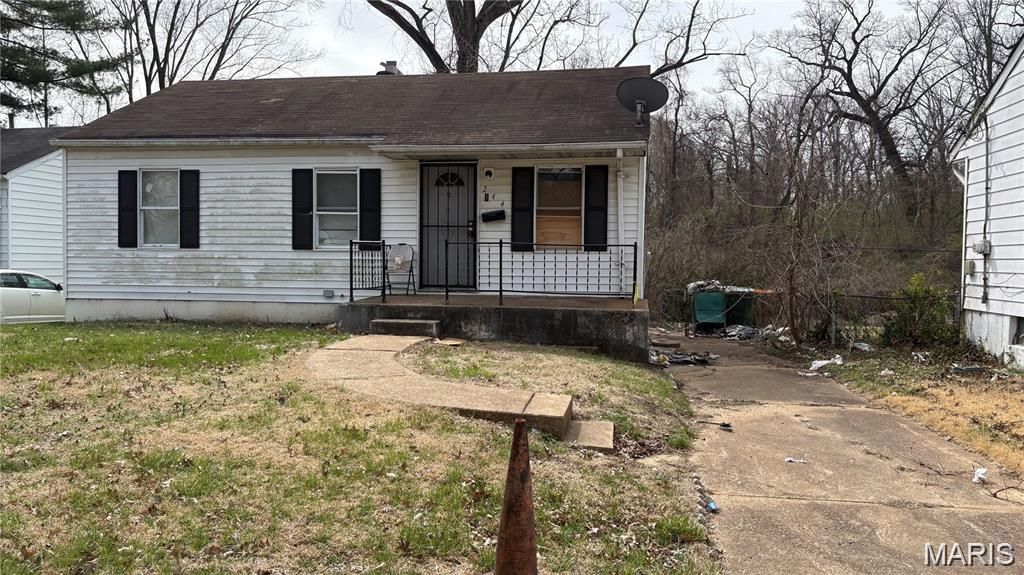 244 Estridge Road, St Louis, MO 63137