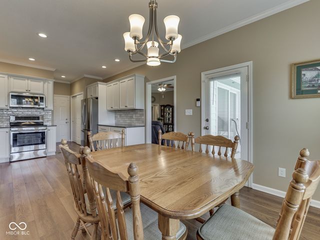 664 Vandyke Way, Greenwood, IN 46142