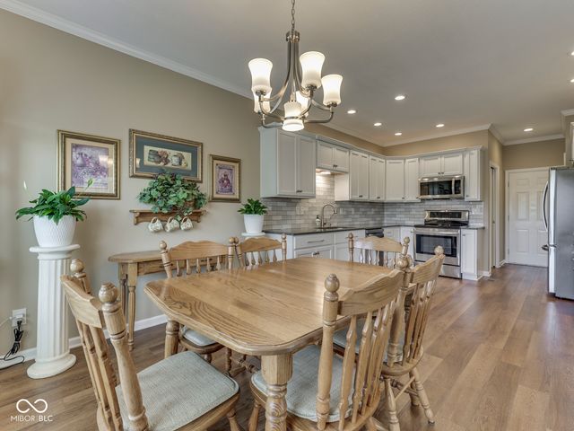 664 Vandyke Way, Greenwood, IN 46142