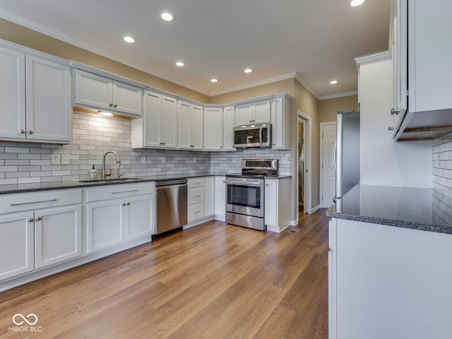 664 Vandyke Way, Greenwood, IN 46142