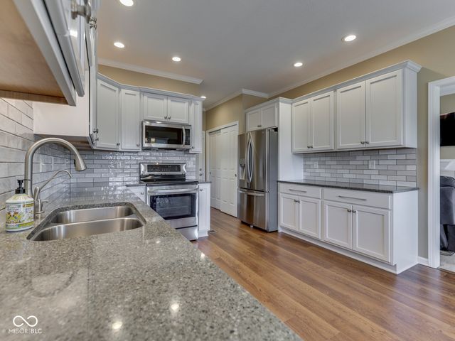 664 Vandyke Way, Greenwood, IN 46142