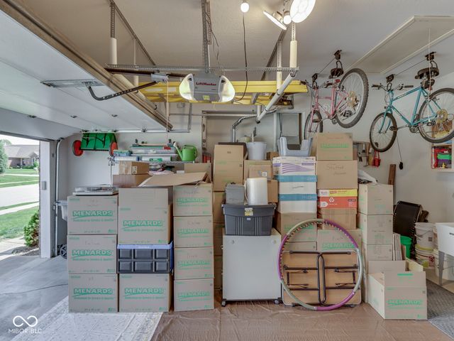 664 Vandyke Way, Greenwood, IN 46142