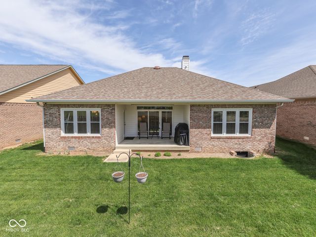 664 Vandyke Way, Greenwood, IN 46142