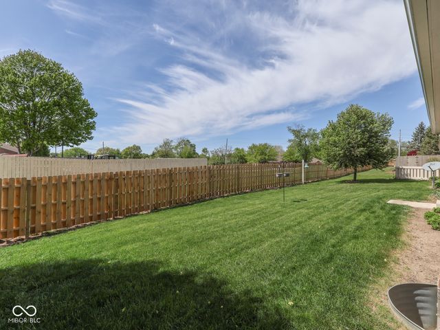 664 Vandyke Way, Greenwood, IN 46142