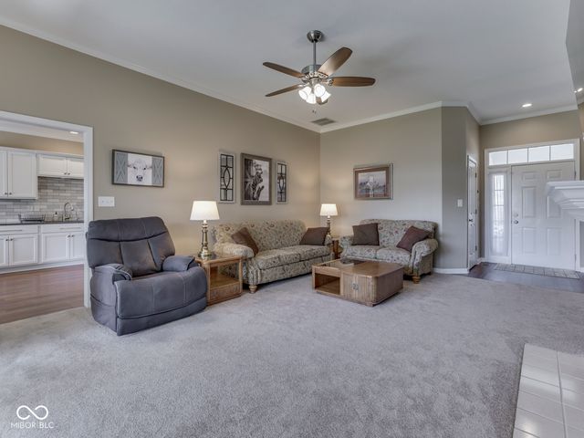 664 Vandyke Way, Greenwood, IN 46142