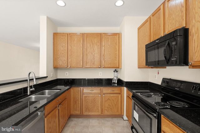 15720 PALERMO TER, Woodbridge, VA 22191