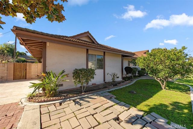 408 S Charvers, West Covina, CA 91791