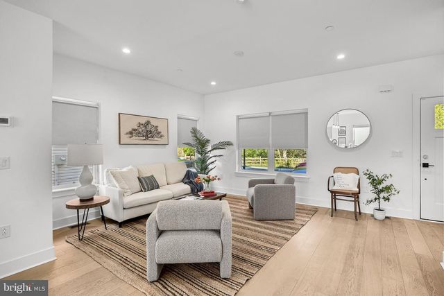 9522 GOLFVIEW LN, Philadelphia, PA 19114