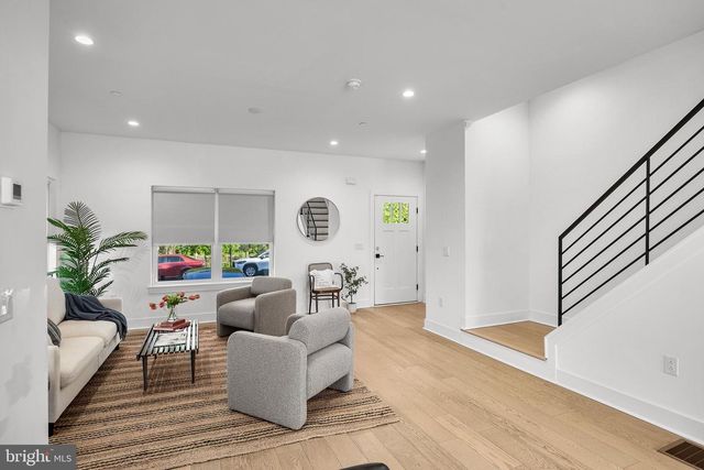 9522 GOLFVIEW LN, Philadelphia, PA 19114