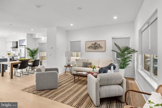 9522 GOLFVIEW LN, Philadelphia, PA 19114