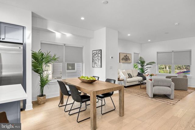 9522 GOLFVIEW LN, Philadelphia, PA 19114