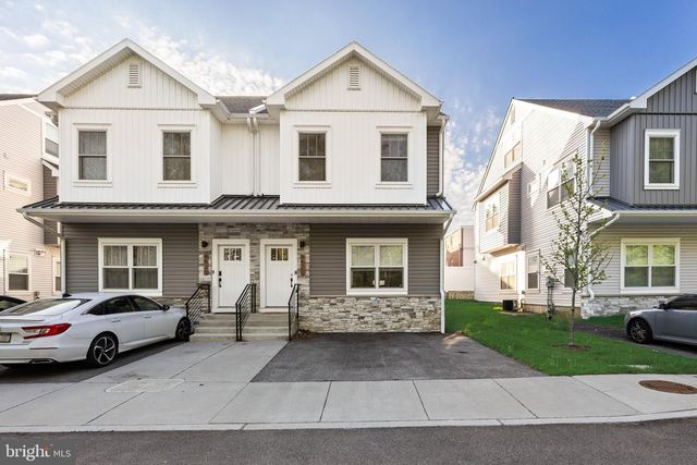 9522 GOLFVIEW LN, Philadelphia, PA 19114