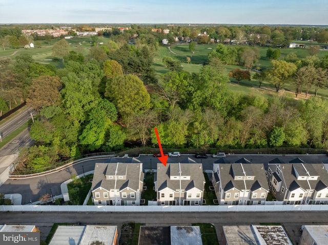 9522 GOLFVIEW LN, Philadelphia, PA 19114