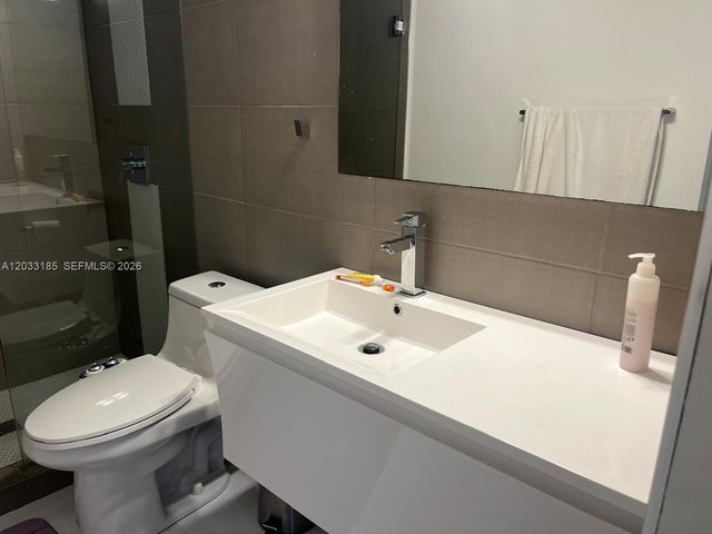 2030 S Ocean Drive 1706, Hallandale Beach, FL 33009