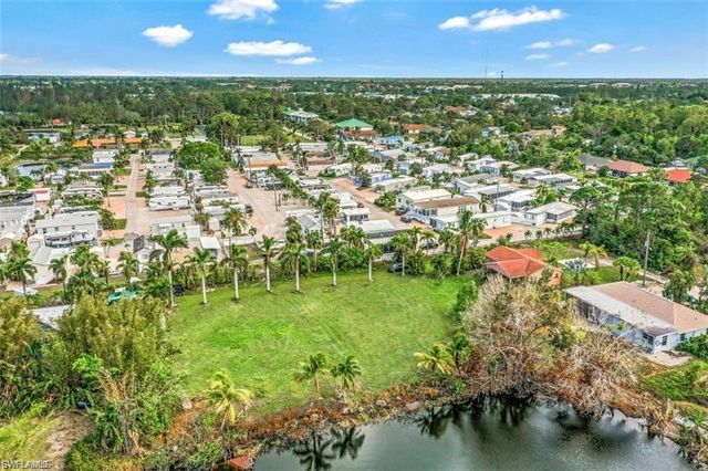 3870 Bennett LN, Bonita Springs, FL 34134