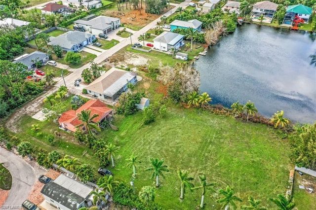 3870 Bennett LN, Bonita Springs, FL 34134