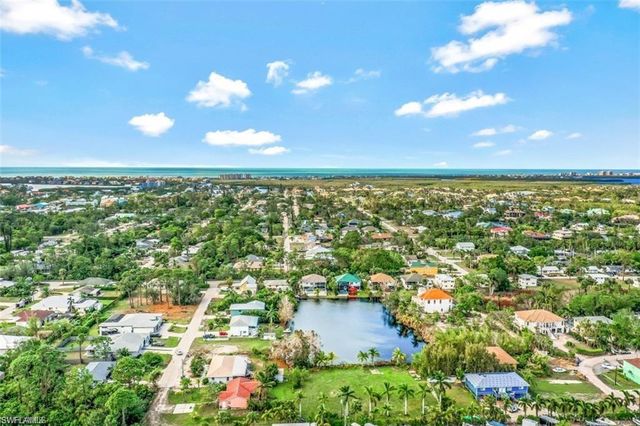 3870 Bennett LN, Bonita Springs, FL 34134