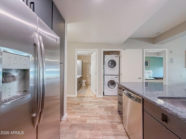 7137 E RANCHO VISTA Drive 2004, Scottsdale, AZ 85251
