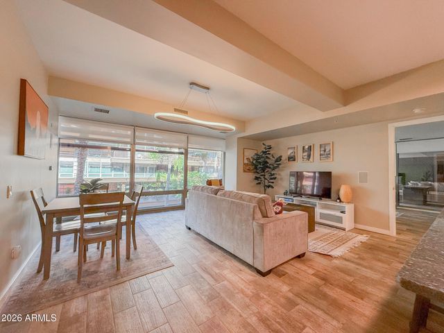7137 E RANCHO VISTA Drive 2004, Scottsdale, AZ 85251