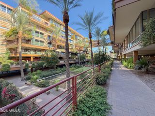 7137 E RANCHO VISTA Drive 2004, Scottsdale, AZ 85251