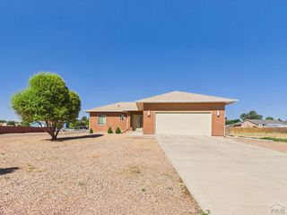 231 S Wiggins Dr, Pueblo West, CO 81007