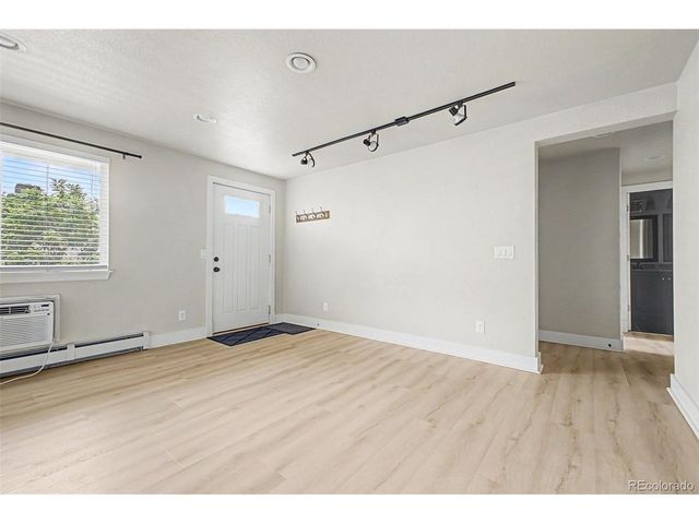 120 S Pennsylvania St 302, Denver, CO 80209