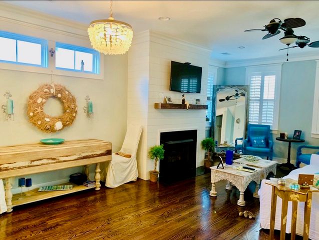 965 Warrick Oaks Lane, Mount Pleasant, SC 29464