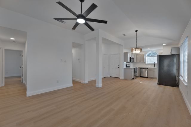 10312 Oldham Court, Fort Worth, TX 76140