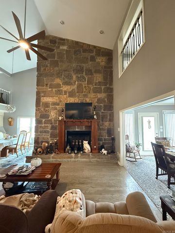 211 Brown St Apt 12, Hot Springs, AR 71913