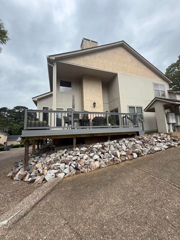 211 Brown St Apt 12, Hot Springs, AR 71913