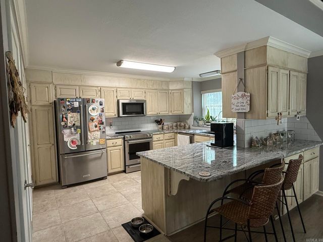 211 Brown St Apt 12, Hot Springs, AR 71913