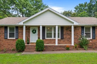 1019 Matthews Ln, Joelton, TN 37080