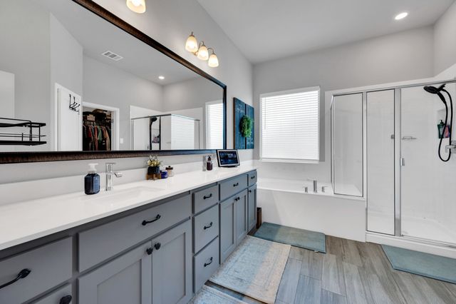 3660 Twin Pines Drive, Grand Prairie, TX 76065