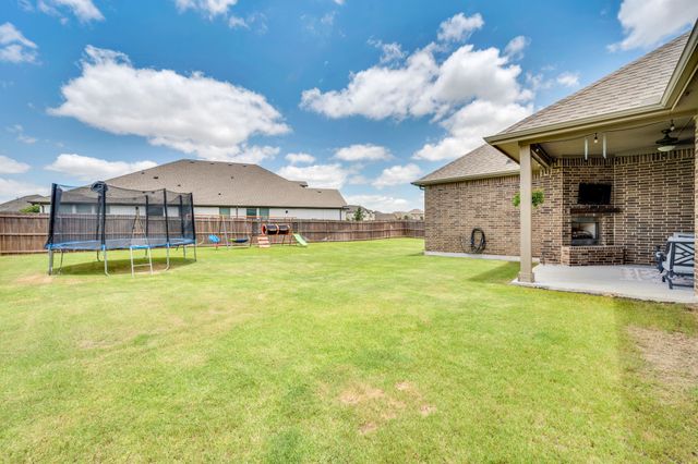 3660 Twin Pines Drive, Grand Prairie, TX 76065