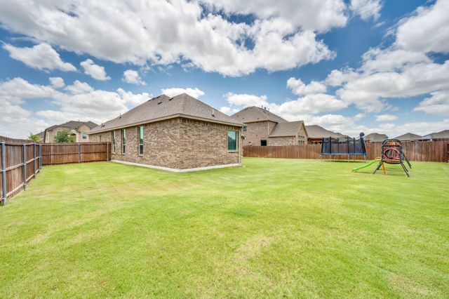 3660 Twin Pines Drive, Grand Prairie, TX 76065