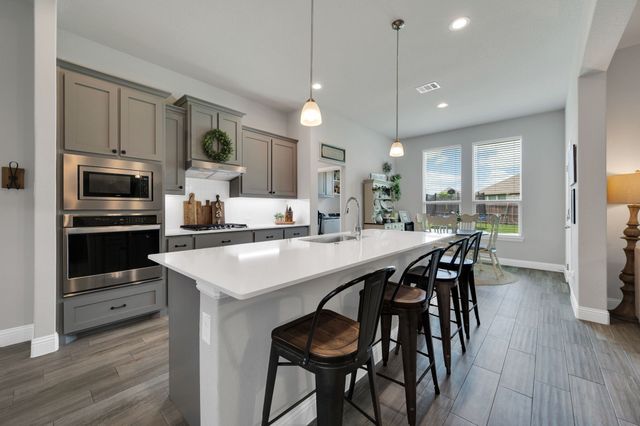 3660 Twin Pines Drive, Grand Prairie, TX 76065