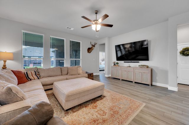 3660 Twin Pines Drive, Grand Prairie, TX 76065