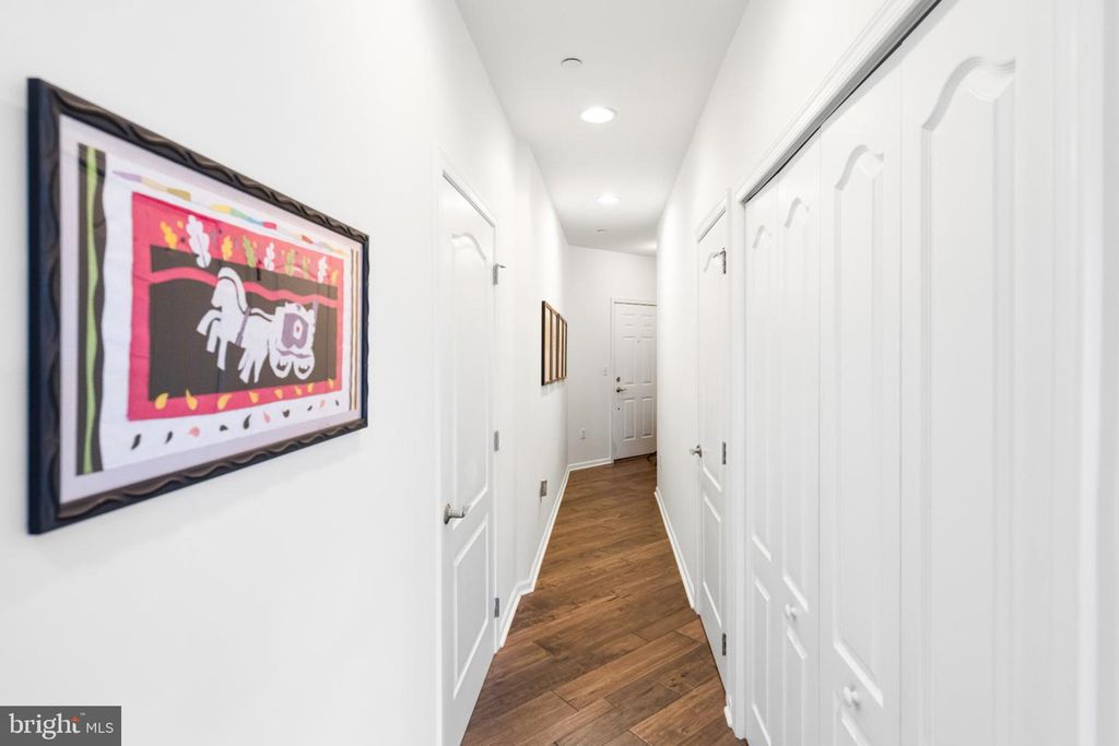 576 CARSON TER, HUNTINGDON VALLEY, PA 19006 — photo 4