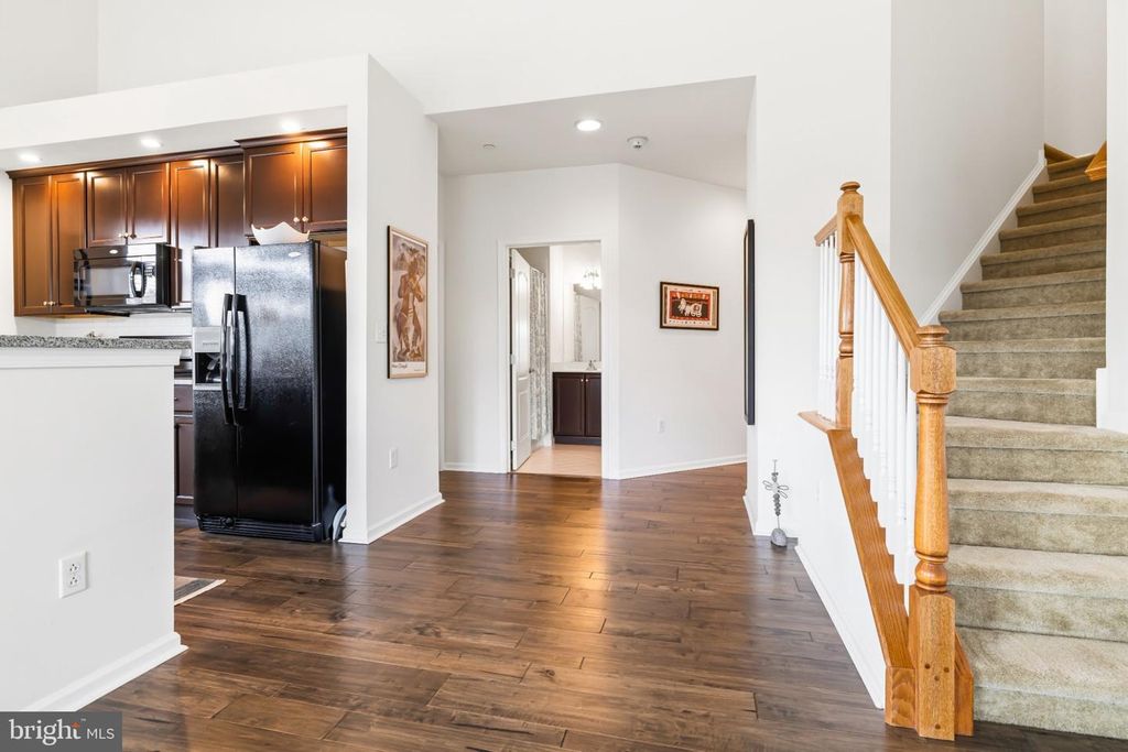 576 CARSON TER, HUNTINGDON VALLEY, PA 19006 — photo 5