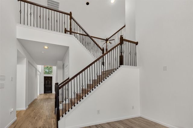 13019 Foxwood Creek Lane, Houston, TX 77044