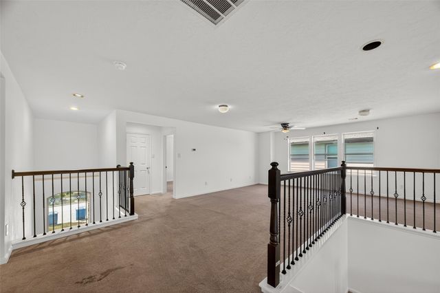 13019 Foxwood Creek Lane, Houston, TX 77044