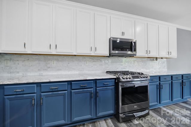 325 Mount Side Way, Fort Mill, SC 29715