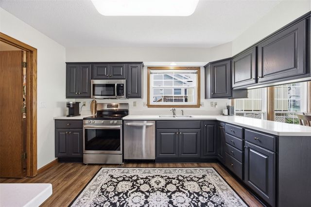 7412 Berkshire Drive NE, Cedar Rapids, IA 52402