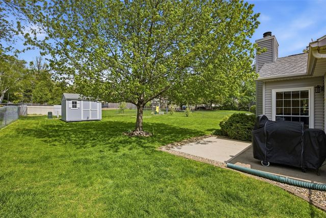 7412 Berkshire Drive NE, Cedar Rapids, IA 52402