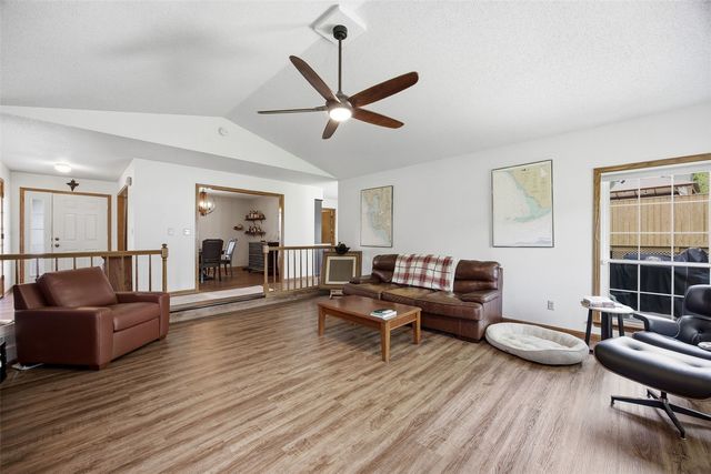 7412 Berkshire Drive NE, Cedar Rapids, IA 52402